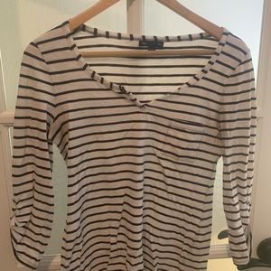 Gap 3/4 navy and white striped shirt